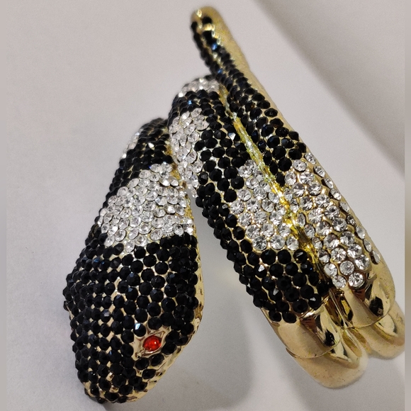 Vintage Dramatic Snake Hinged Cuff Bracelet - Picture 5 of 16